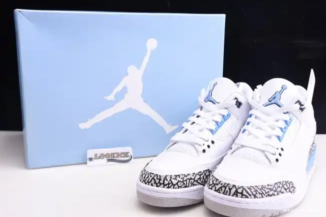 Rep 3 CT8532-104 Air Jordan UNC 0604